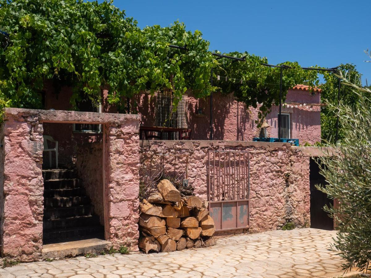 Vintage Stone-Built Country Cottage In Richea Kouloureika Exterior photo